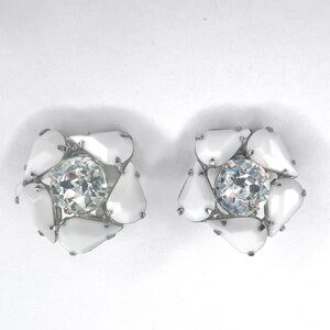 Weiss Vintage 1950s Milk Glass Rhinestone flower clip on earrings